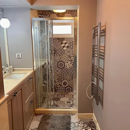 Sea Breeze L 2bd Sea Garden Апартамент Варна